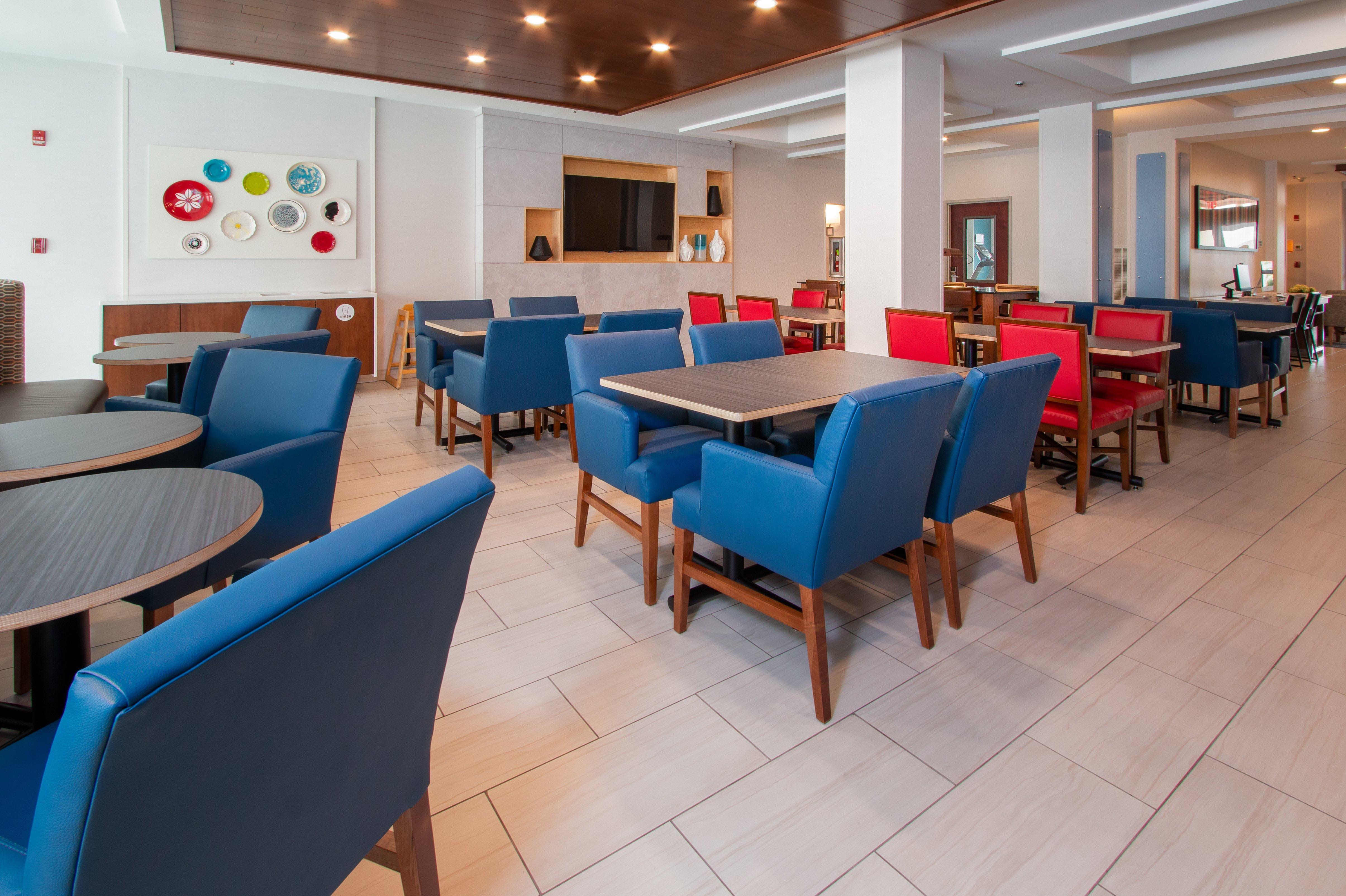Holiday Inn Express & Suites Tupelo By Ihg Exterior photo