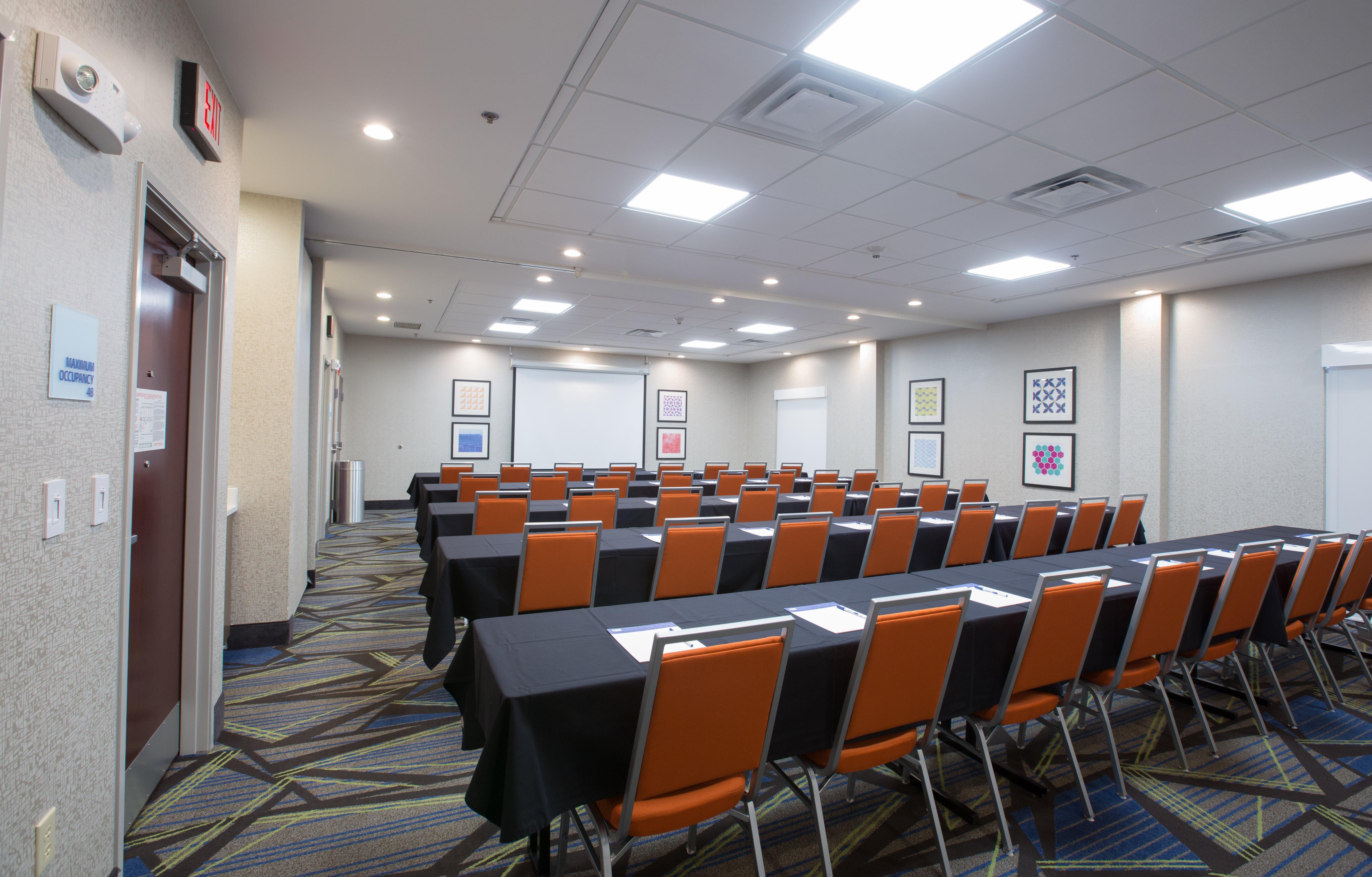 Holiday Inn Express & Suites Tupelo By Ihg Exterior photo