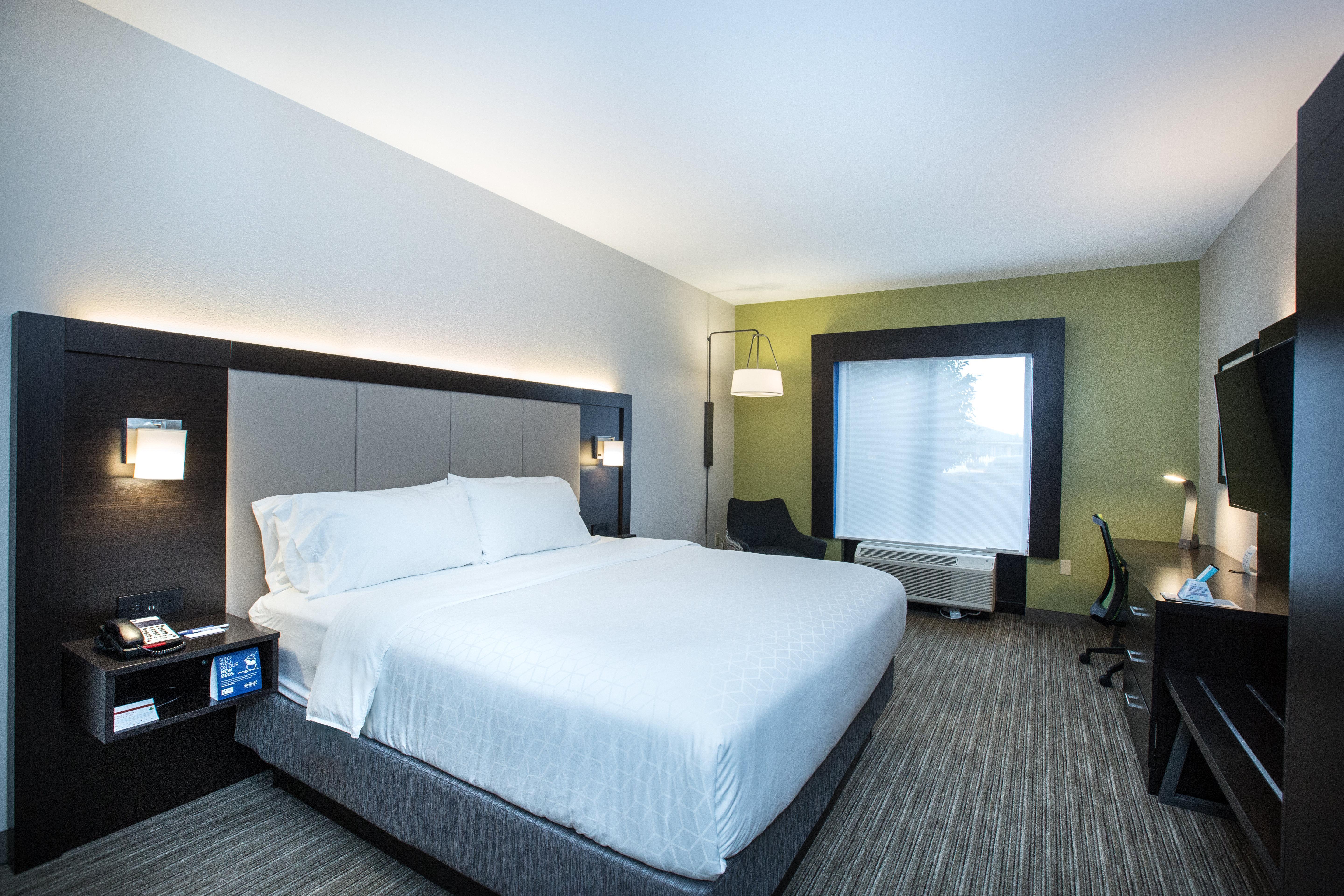 Holiday Inn Express & Suites Tupelo By Ihg Exterior photo